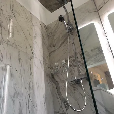 Bandol, Vue Panoramique Sur La Mer, La Plage, Le Port דירה